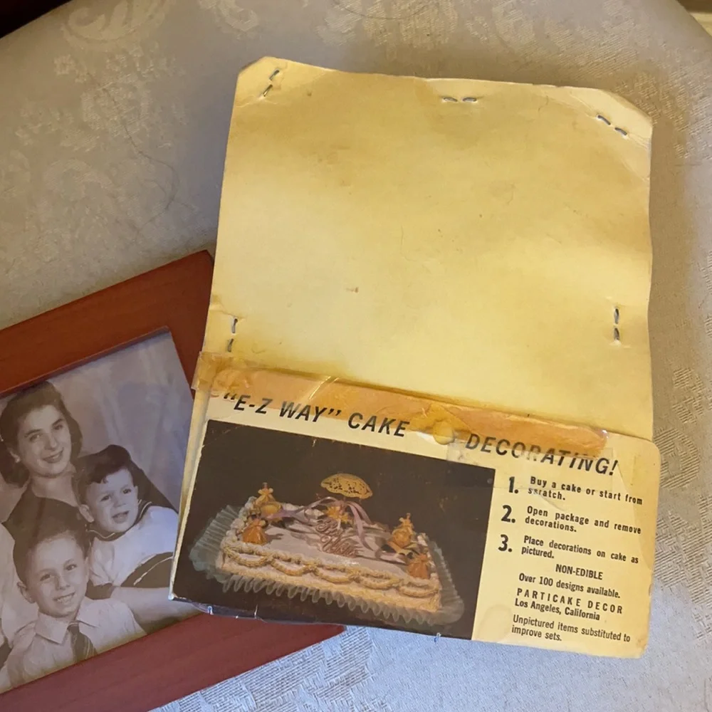 Vintage Particake Decor cake decorations circa ‘60